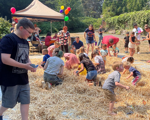 Frank Lumber Carnival & Picnic 2023